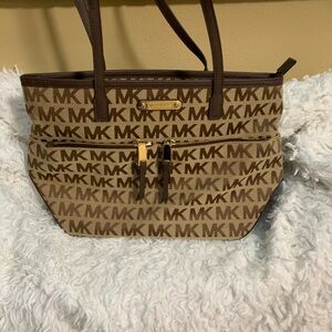 • Michael Kors Tote bag • Logo-print • Gold.tone hardware